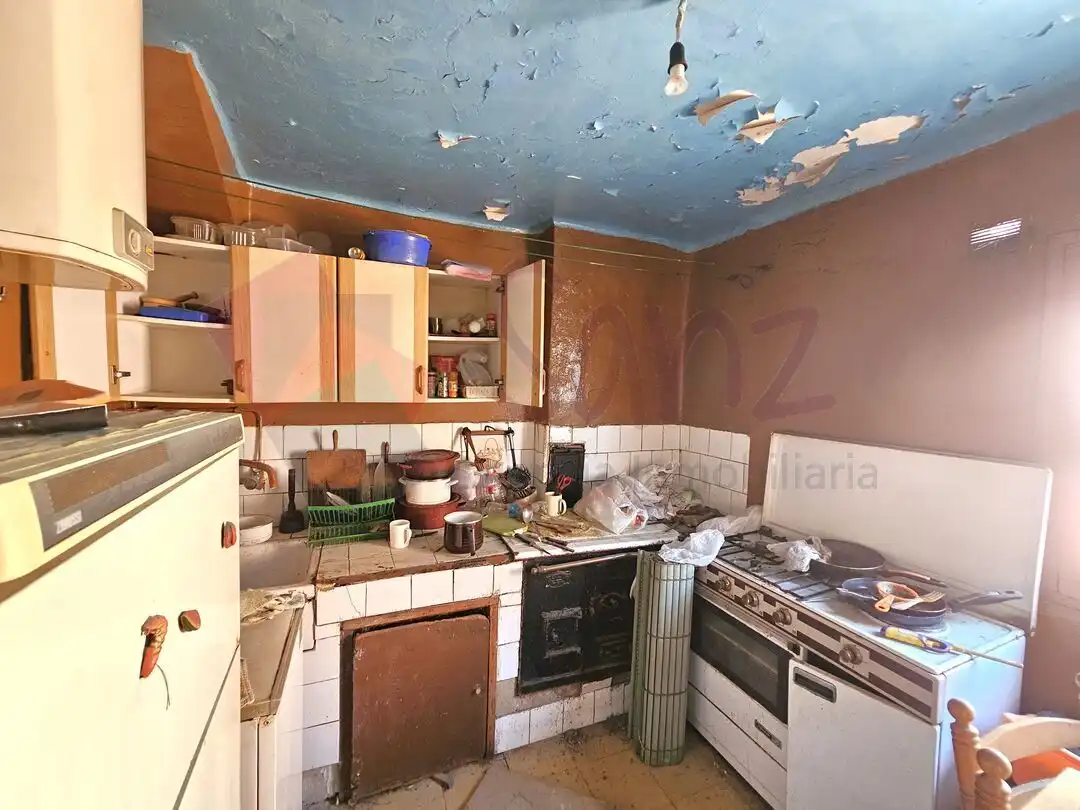 Kitchen of Buildings for sale in Lardero
