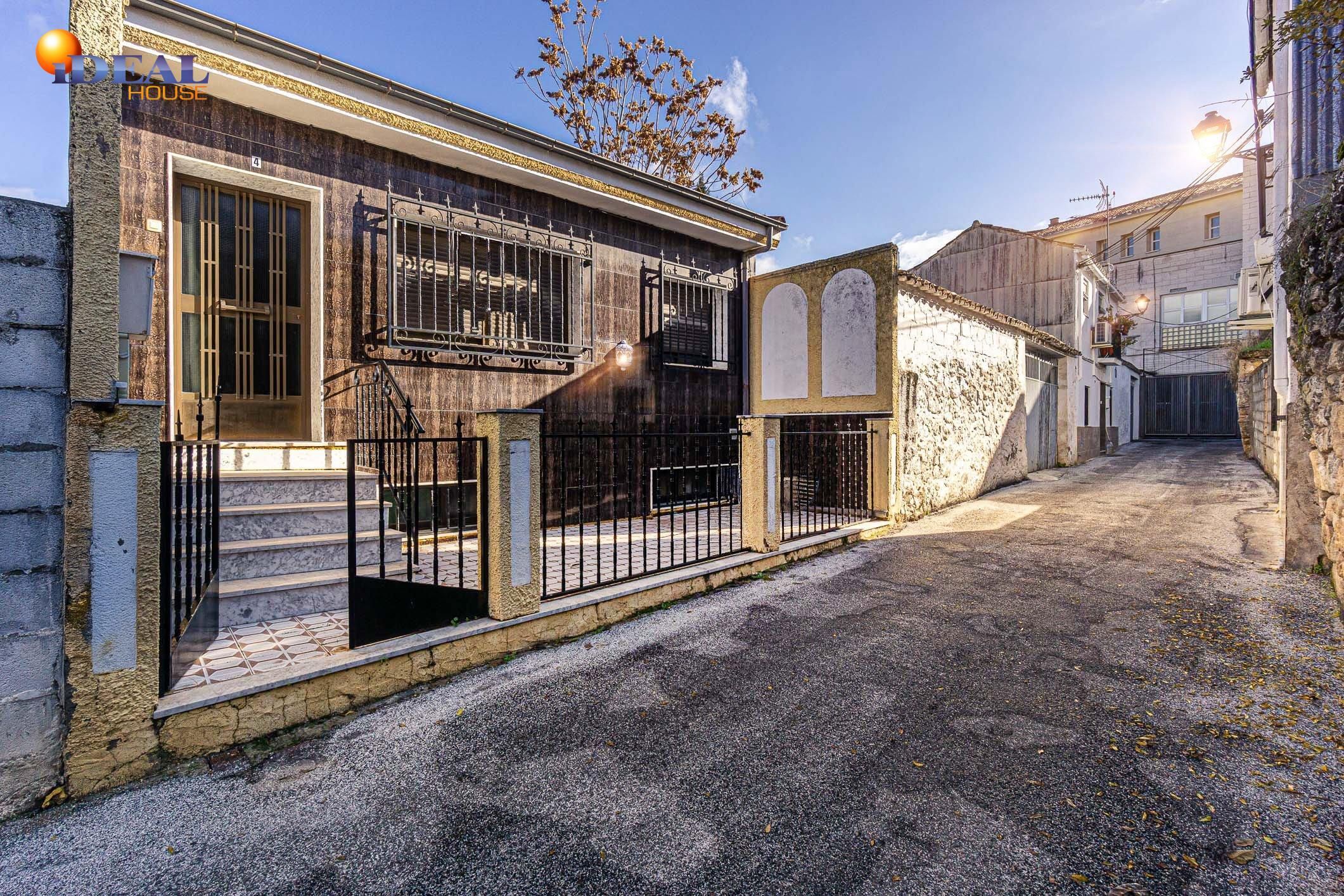 Exterior view of Country house for sale in Alcalá la Real