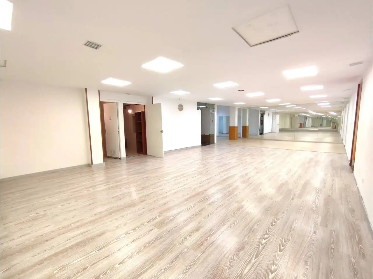 Gewerbefläche zum Verkauf in Calle MALLORCA
