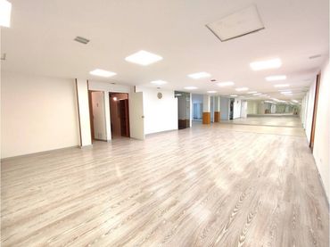 Local comercial en venta en Calle MALLORCA
