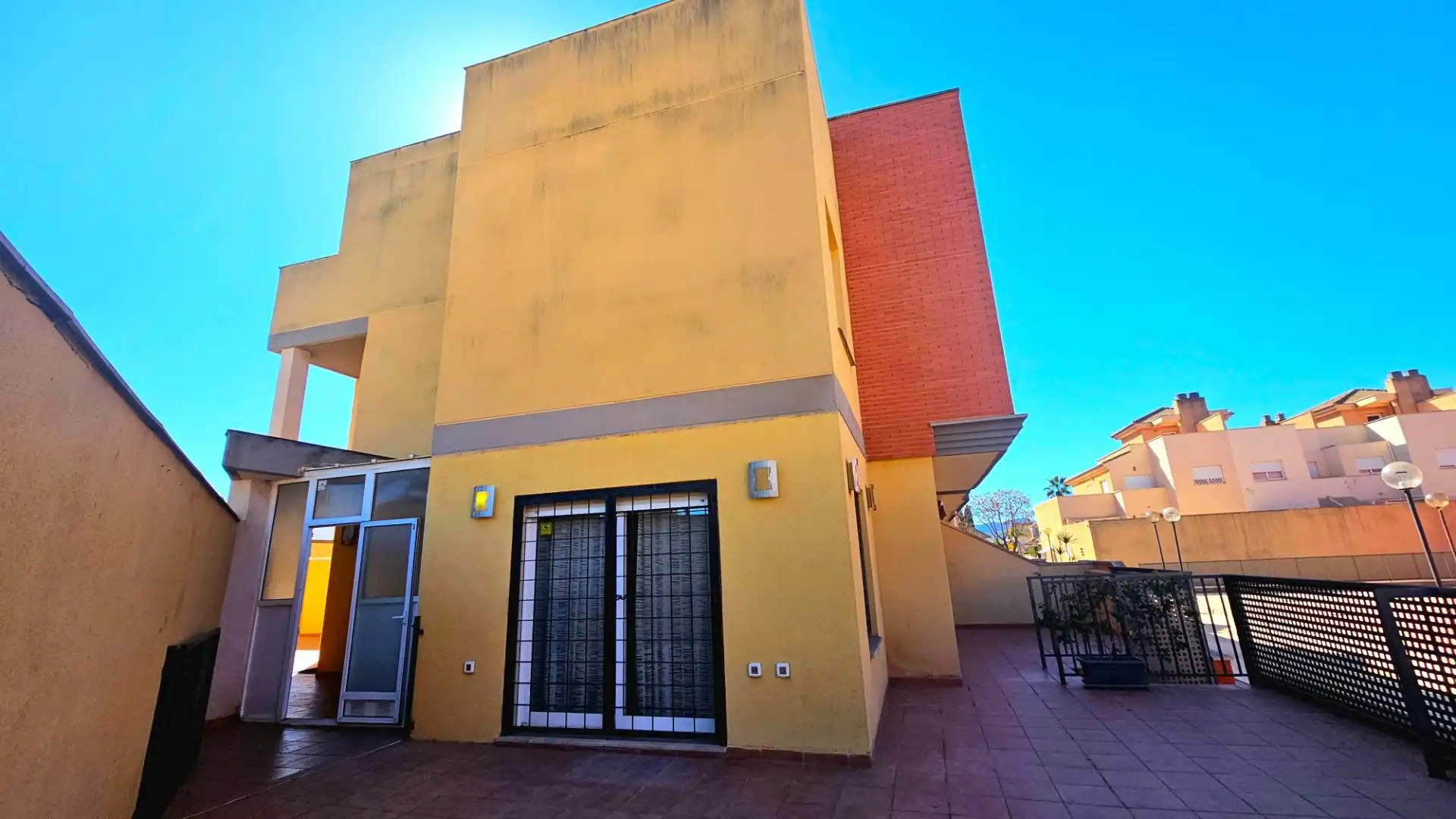Vista exterior de Casa adosada en venta en Cartagena con Aire acondicionado, Jardín privado y Terraza