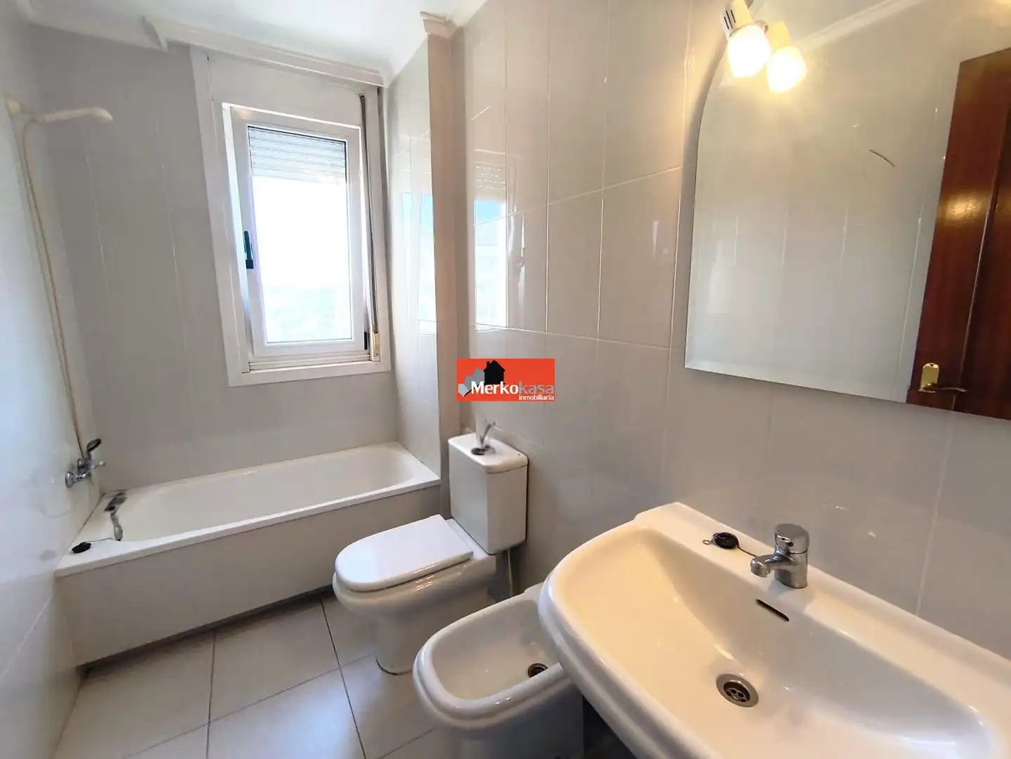 Badezimmer von Wohnung zum Verkauf in Lugo mit Heizung und Abstellraum