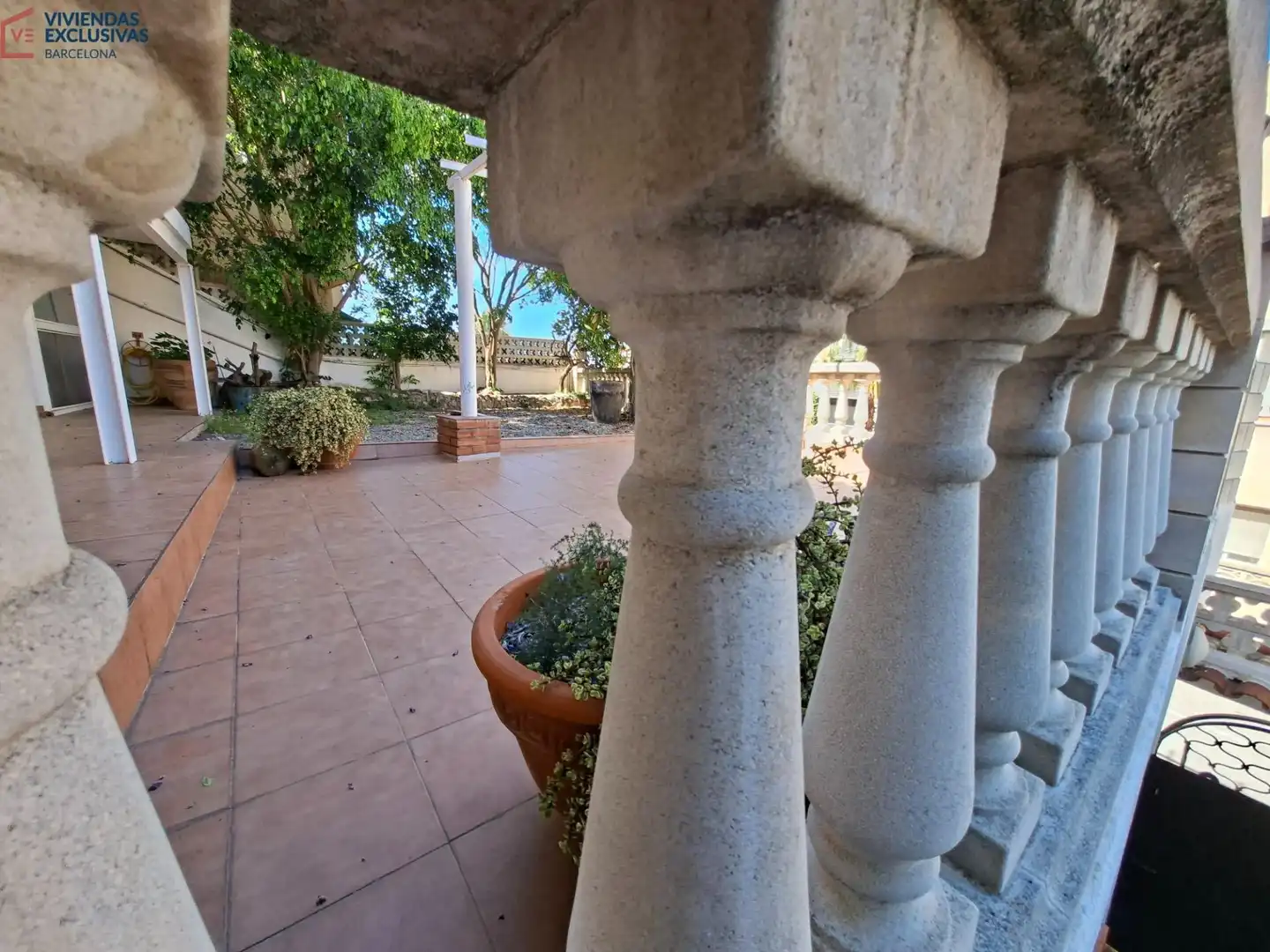 Terrassa de Casa o xalet en venda en Sant Just Desvern amb Aire condicionat, Calefacció i Jardí privat