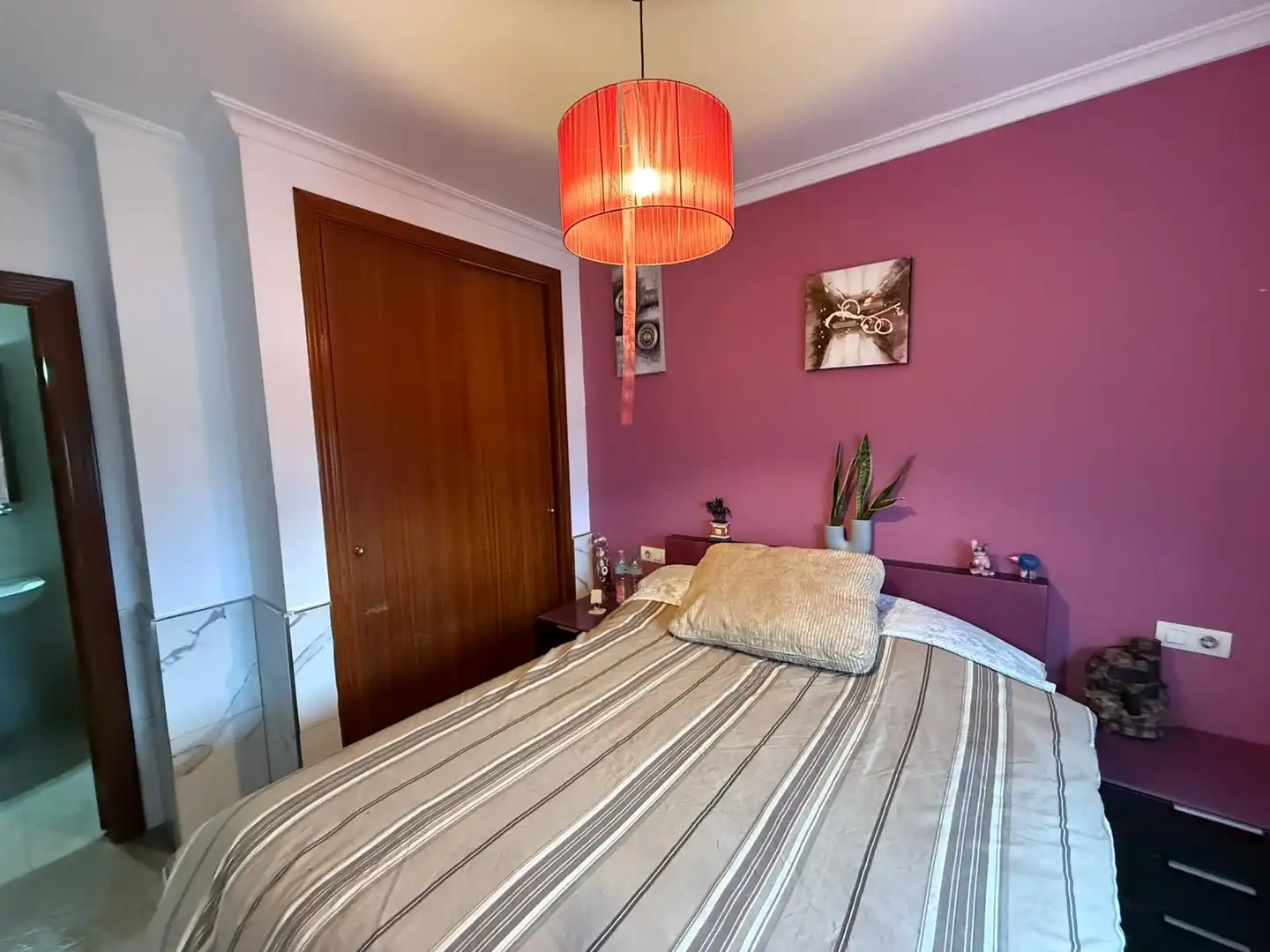 Dormitori de Casa adosada en venda en Utrera amb Piscina comunitària