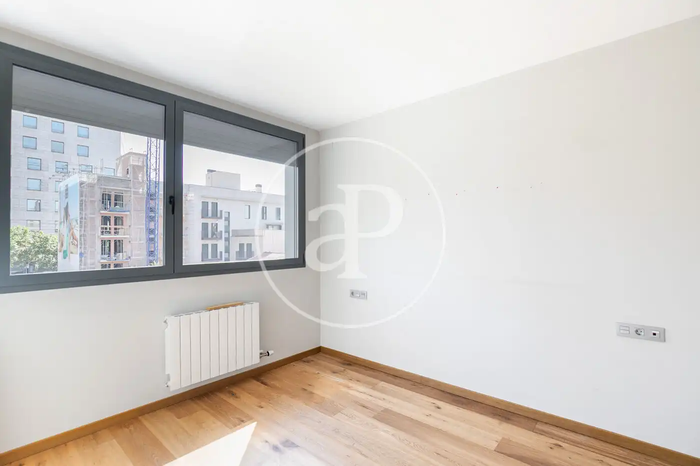 Bedroom of Flat for sale in Barcelona  with Air Conditioner, Heating and Storage room