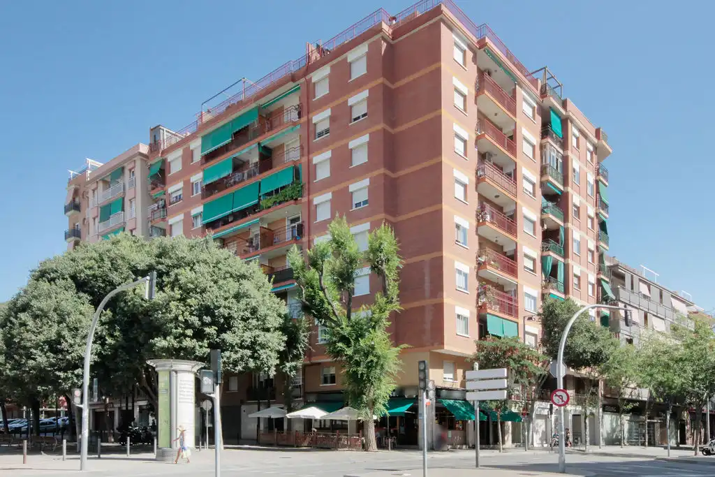 Außenansicht von Geschaftsraum zum Verkauf in Badalona