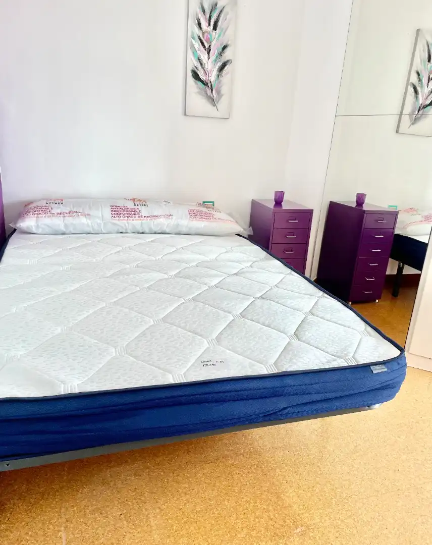 Schlafzimmer von Wohnung zur untervermieten in Canals mit Klimaanlage, Heizung und Möbliert