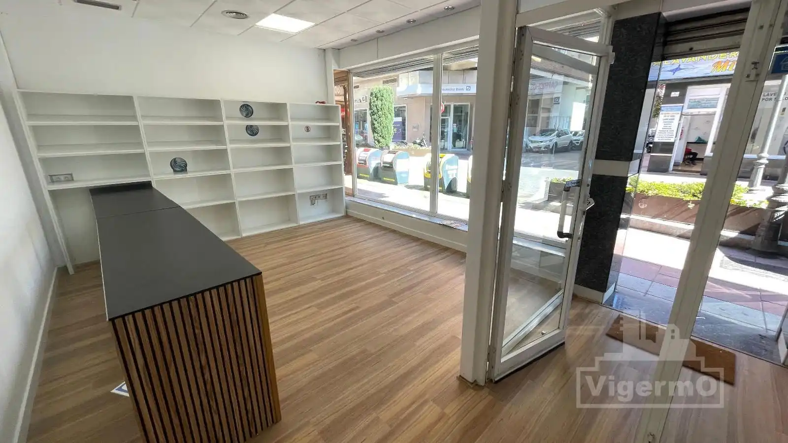 Commercial properties for rent in Torrejón de Ardoz  with Air Conditioner