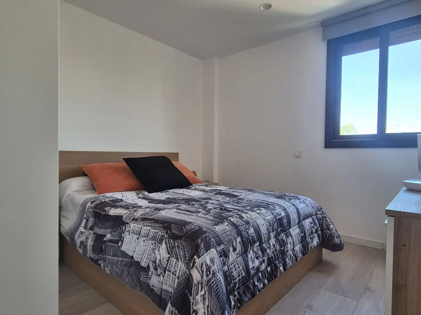 Dormitori de Àtic en venda en Cubelles amb Aire condicionat i Terrassa