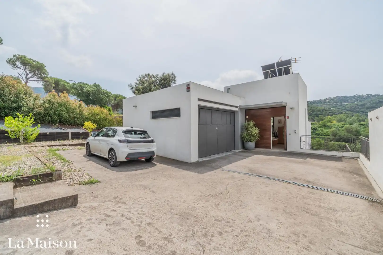 Vista exterior de Casa o xalet en venda en Vilanova del Vallès amb Parquet, Terrassa i Piscina