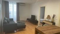 Living room of Flat to rent in  Madrid Capital  with Air Conditioner