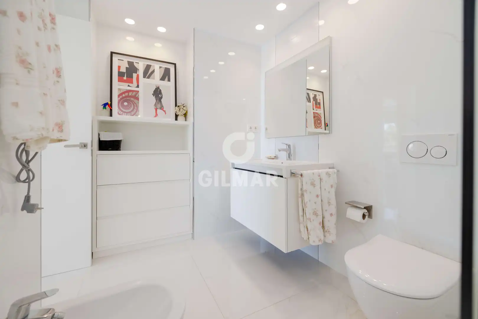 Bany de Apartament en venda en Marbella amb Calefacció, Jardí privat i Traster