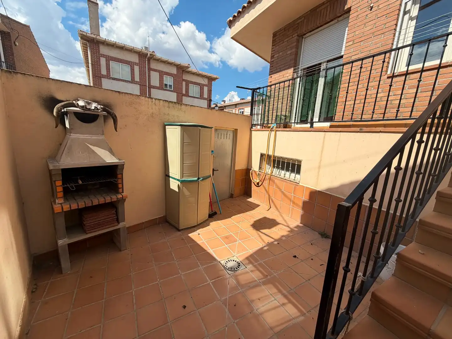 Vista exterior de Casa o chalet en venta en El Fresno con Calefacción, Jardín privado y Terraza
