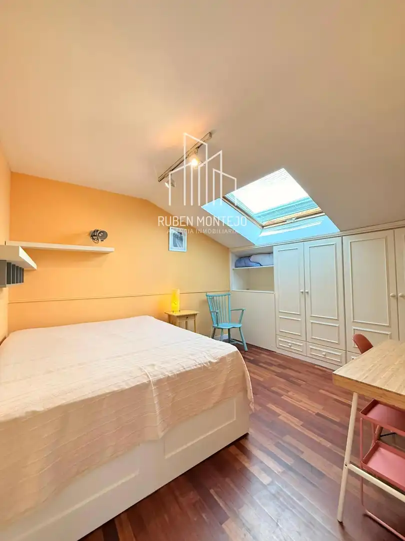 Bedroom of Attic for rent in Salamanca  with Air Conditioner, Heating and Terrace
