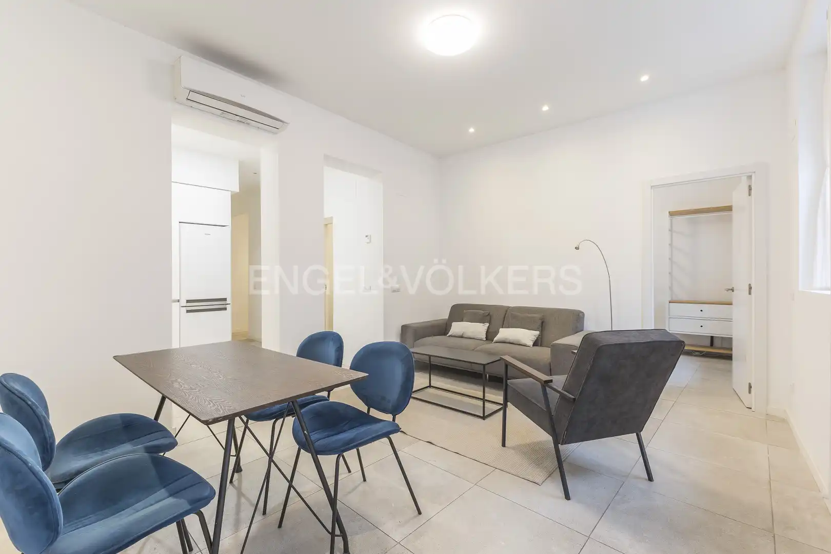 Exterior view of Flat for rent in Madrid  with Air Conditioner, Heating and Furnished