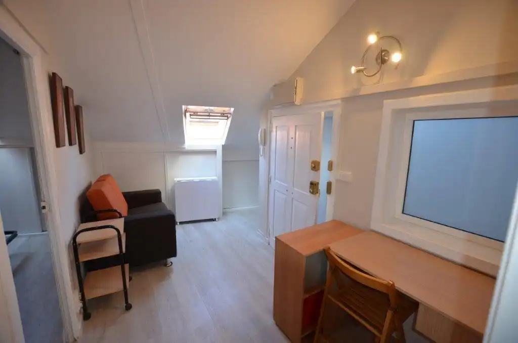 Bedroom of Flat for sale in Vigo   with Heating, Furnished and Balcony