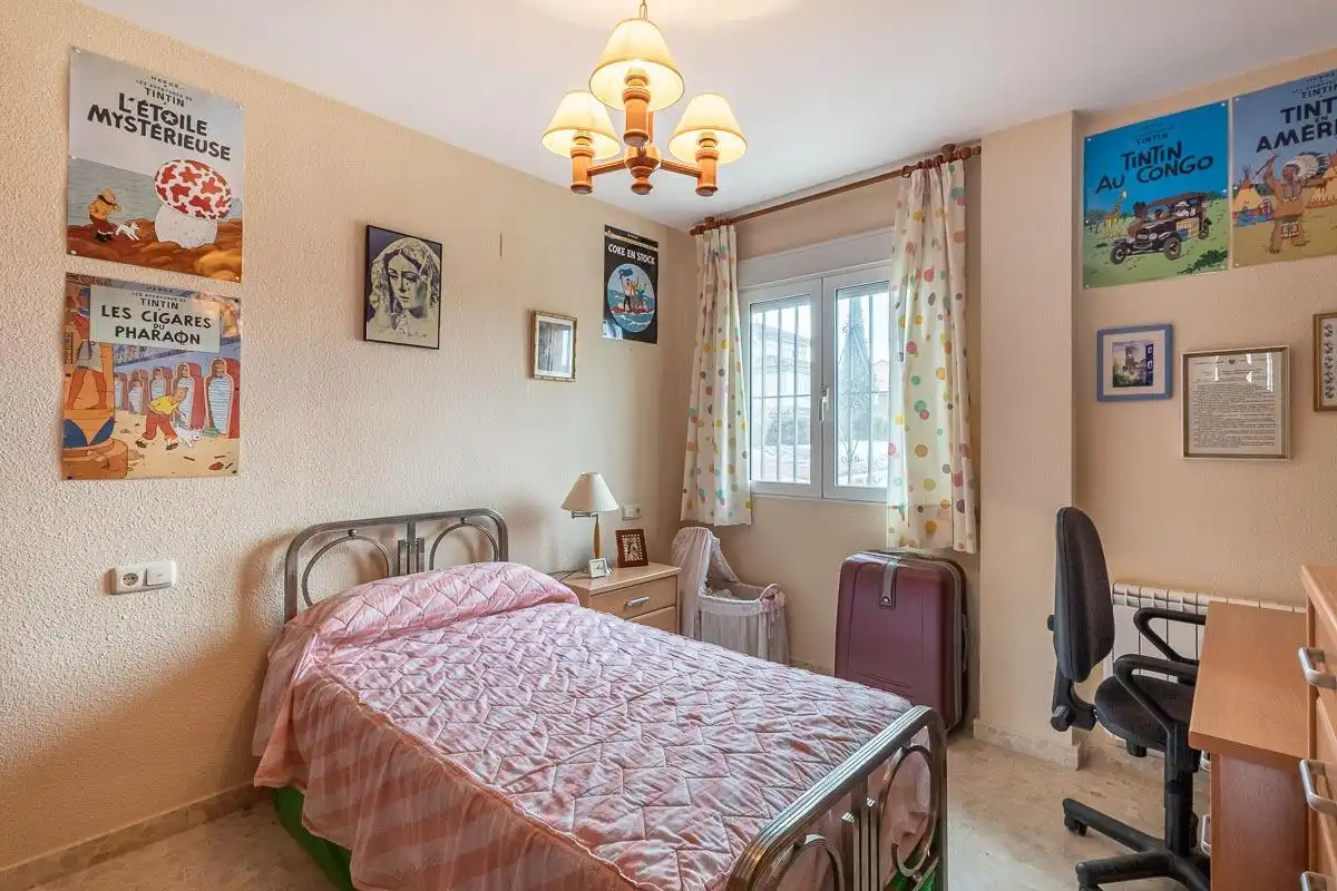 Habitación de Casa o chalet en venta en Villa de Otura con Jardín privado y Piscina