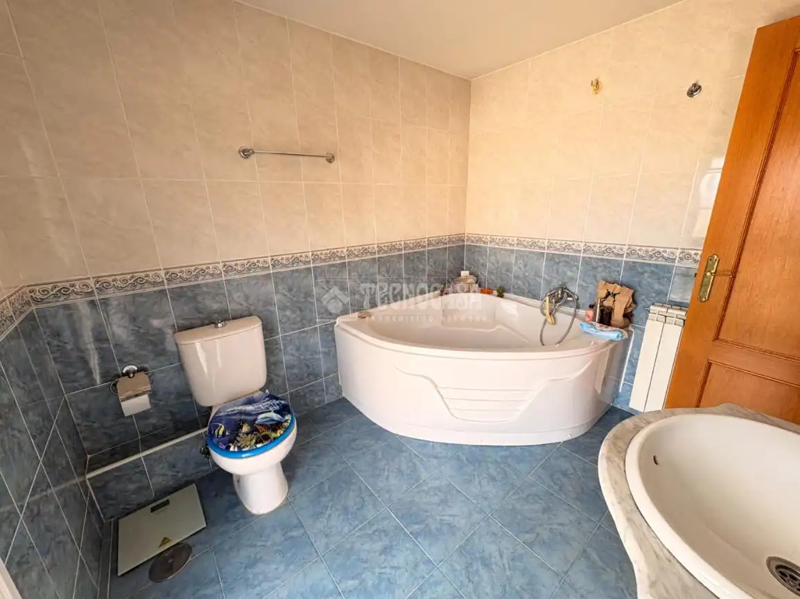 Baño de Casa adosada en venta en Loeches