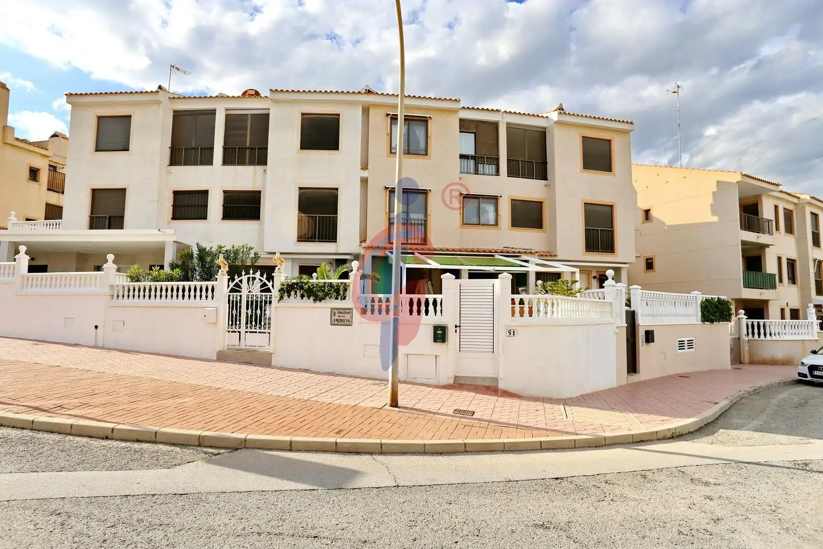 Exterior view of Detached homes for sale in Guardamar del Segura  with Air Conditioner, Private garden and Terrace