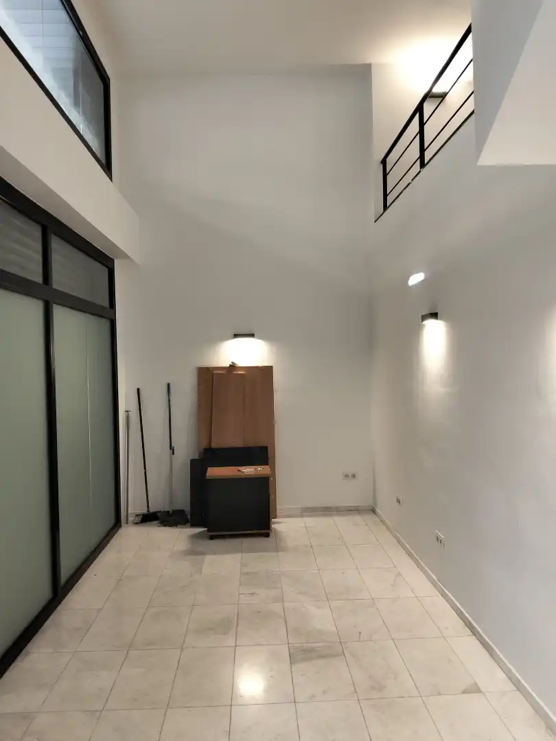 Local comercial en venda a Carrer del Segre, imagen 8