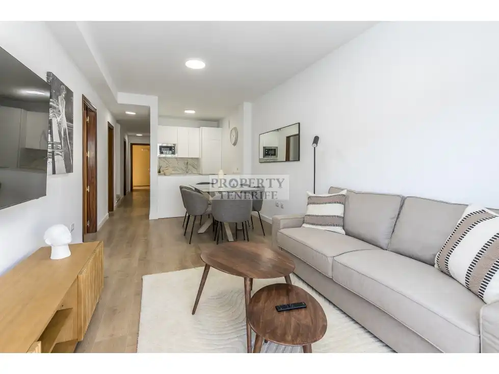 Vista exterior de Piso en venta en Arona con Terraza y Piscina