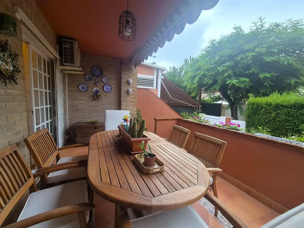 Terrassa de Casa o xalet en venda en Alicante / Alacant amb Aire condicionat, Jardí privat i Terrassa
