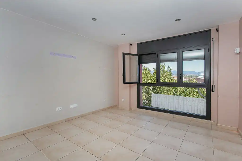 Habitación de Piso en venta en Manlleu, Barcelona