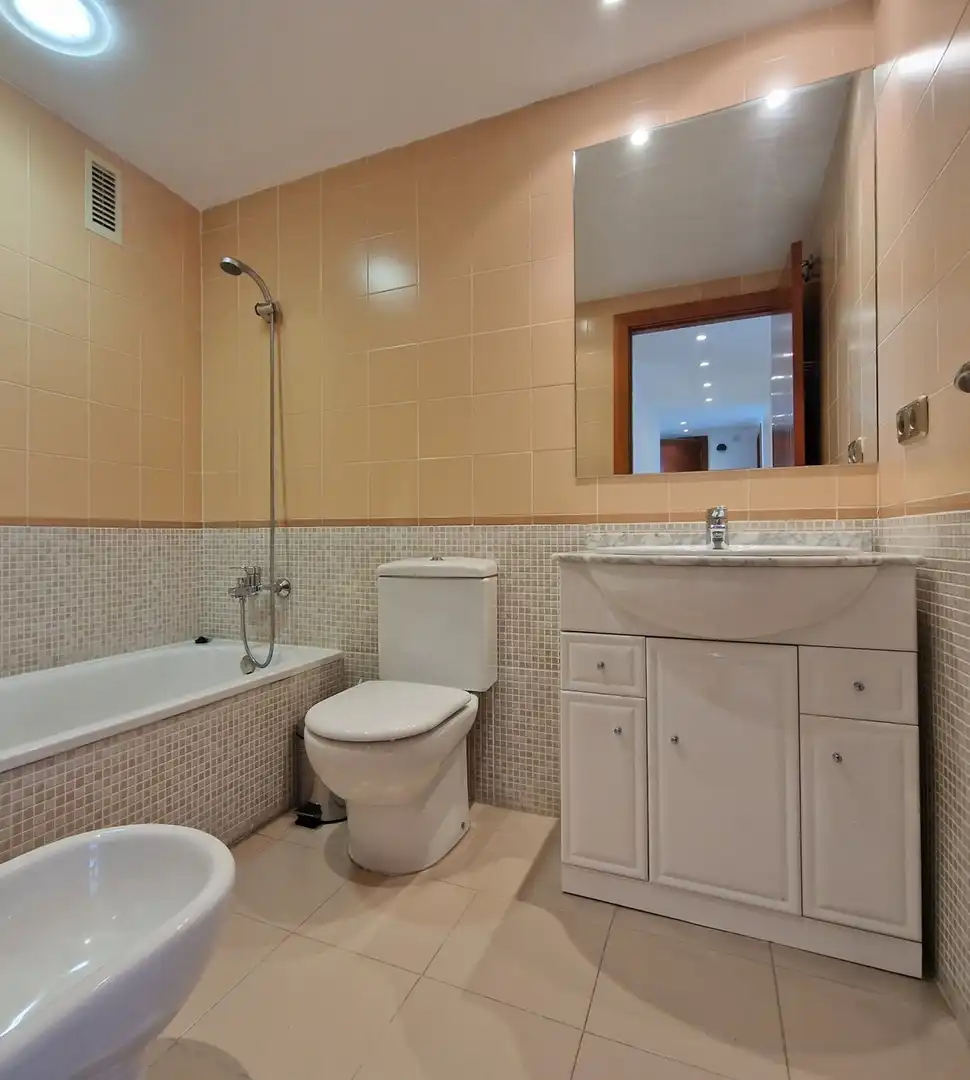 Flat for rent in Paseo Albereda, Penya - Roja - Avda. Francia