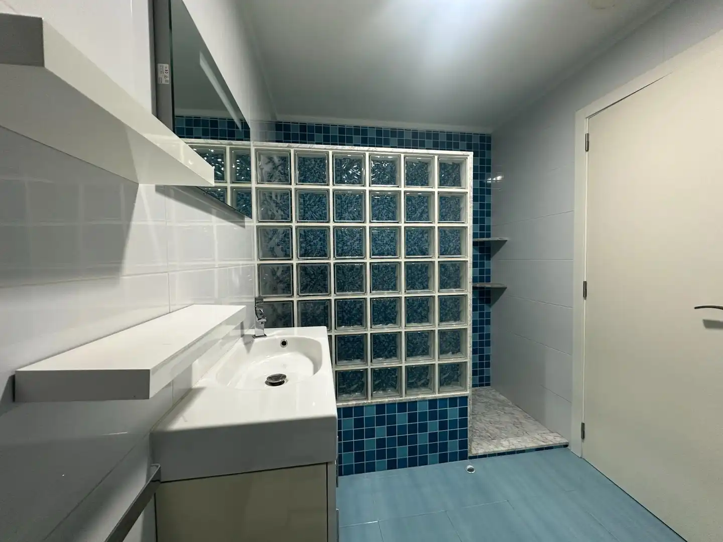 Baño de Piso en venta en Agullent con Aire acondicionado, Calefacción y Trastero
