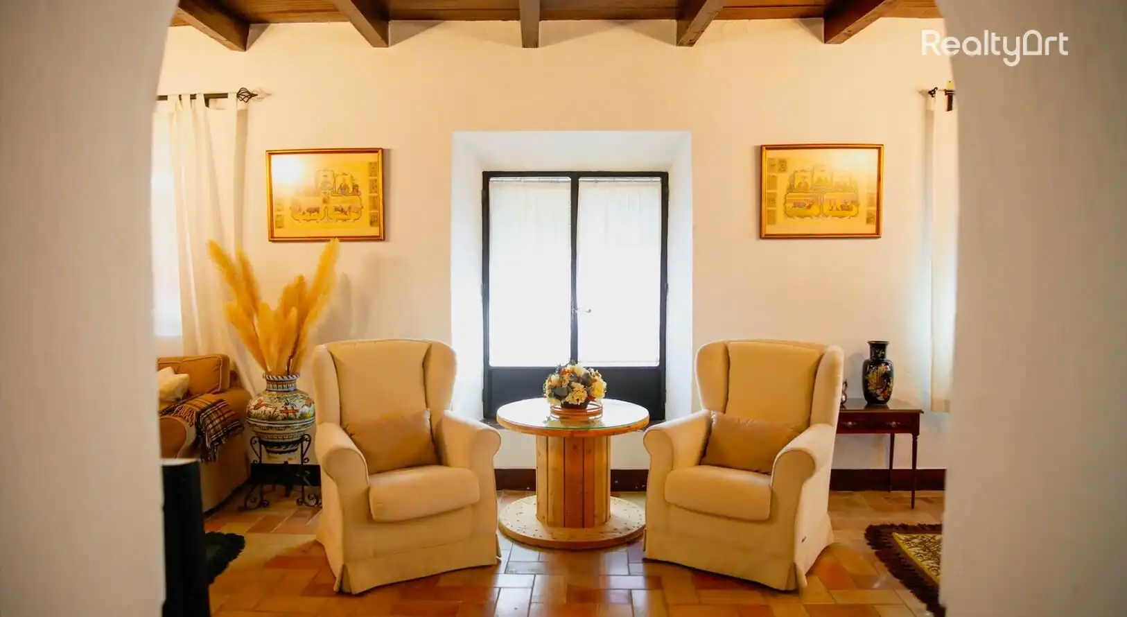 Sala d'estar de Casa o xalet en venda en El Castillo de las Guardas amb Aire condicionat, Calefacció i Jardí privat