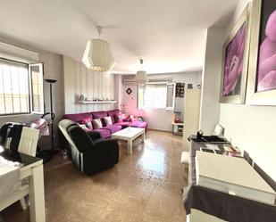 Sala d'estar de Casa o xalet en venda en Huércal de Almería amb Aire condicionat, Terrassa i Balcó