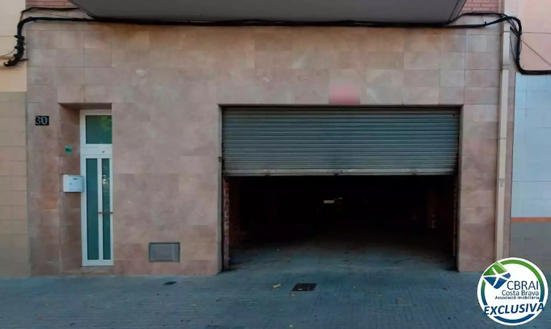 Local comercial en venda a Calle Doctor Ferran 30
