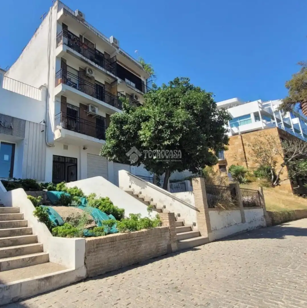 Vista exterior de Piso en venta en Sevilla