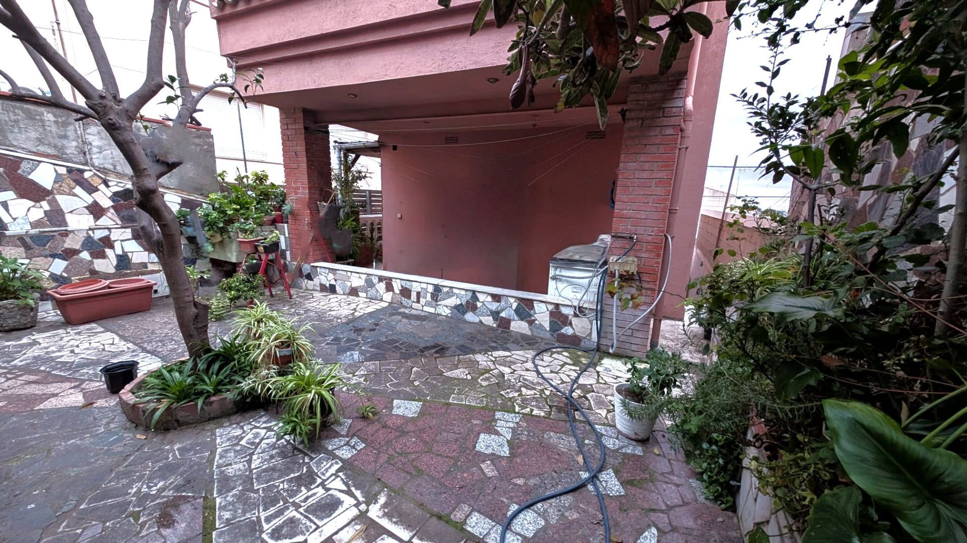 Terrace of House or chalet for sale in Santa Coloma de Gramenet  with Air Conditioner, Terrace and Storage room