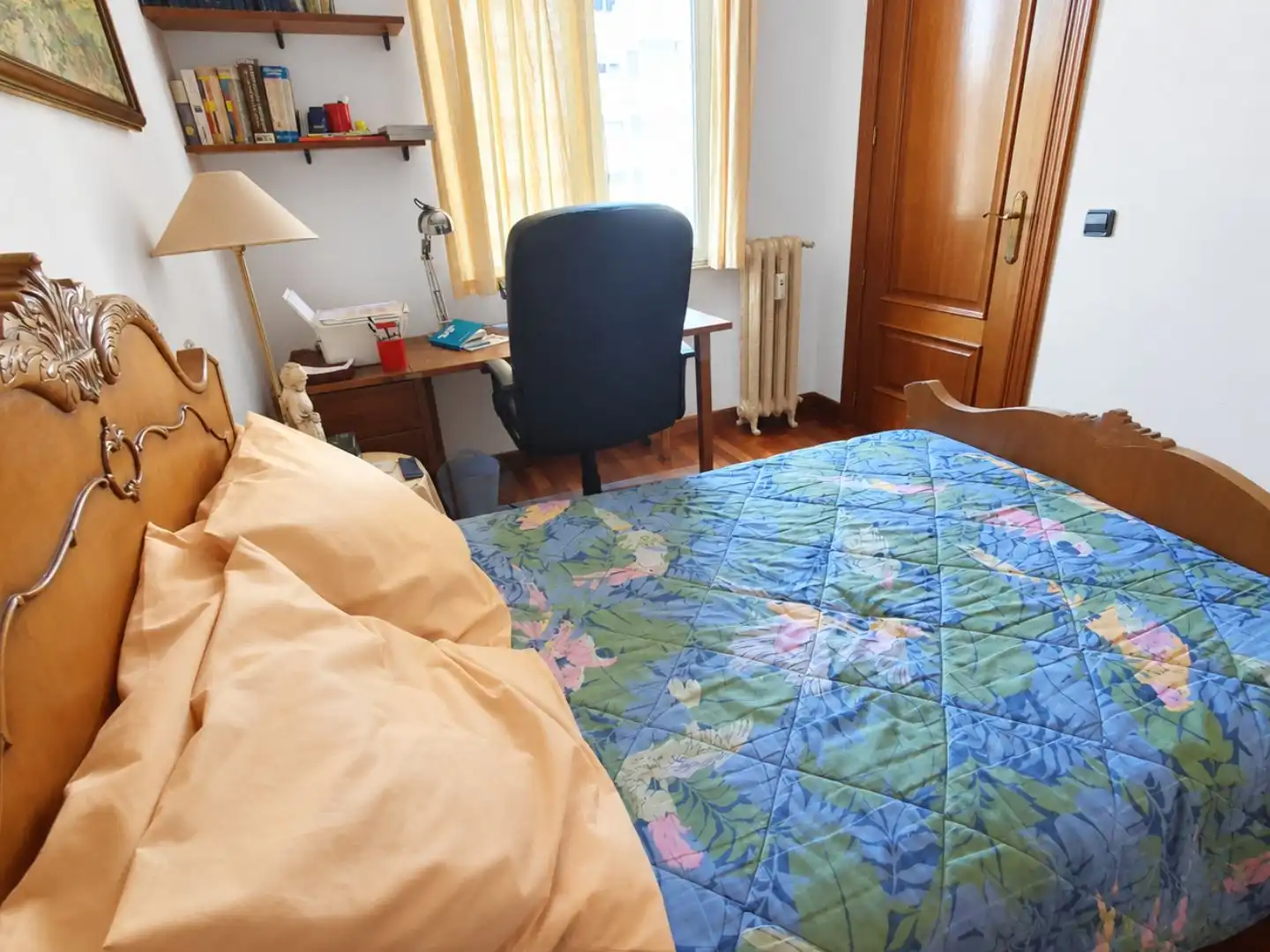Bedroom of Flat for sale in  Madrid Capital  with Air Conditioner