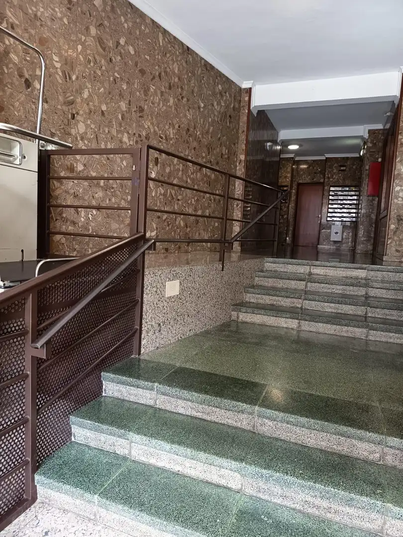 Piso en venta en Avilés con Calefacción y Terraza