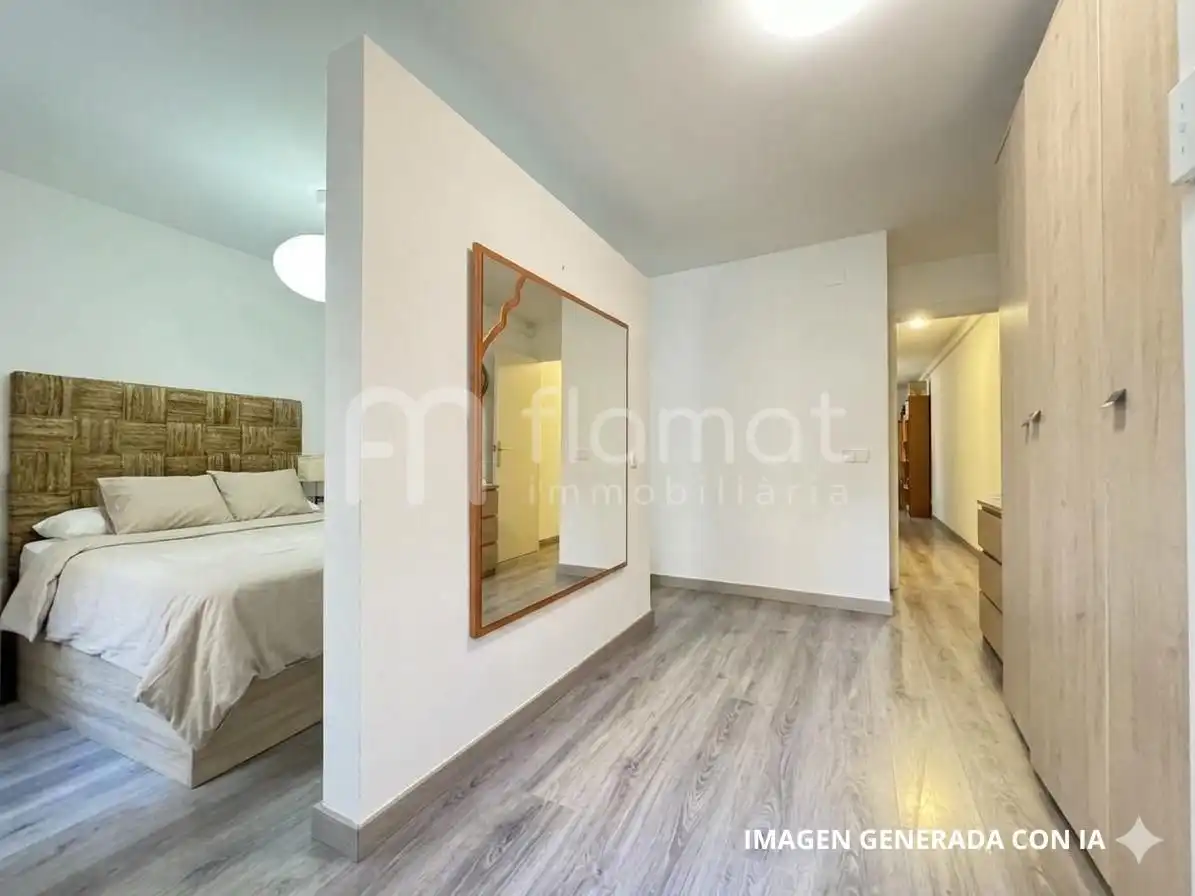 Piso en venta en Girona con Terraza