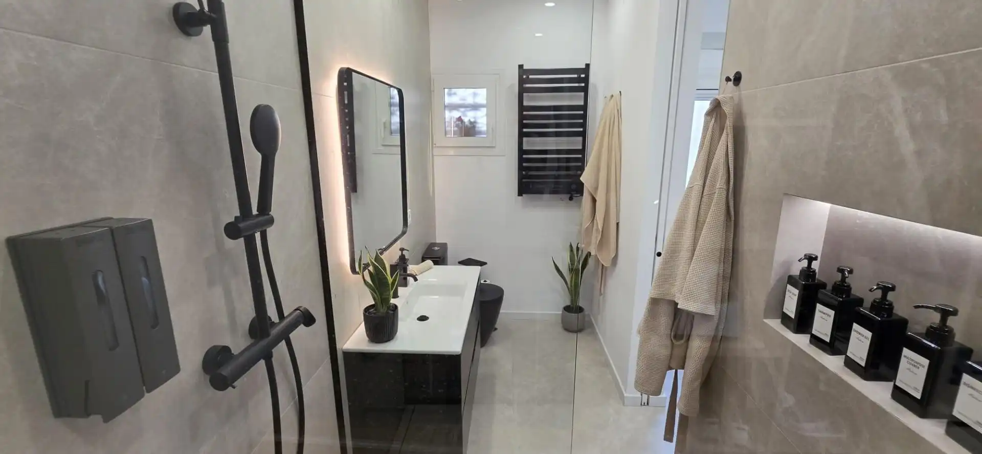 Baño de Planta baja de alquiler en Calvià con Aire acondicionado, Calefacción y Amueblado