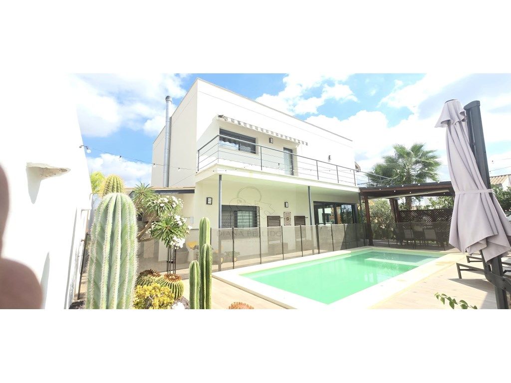 Exterior view of House or chalet for sale in Llíria