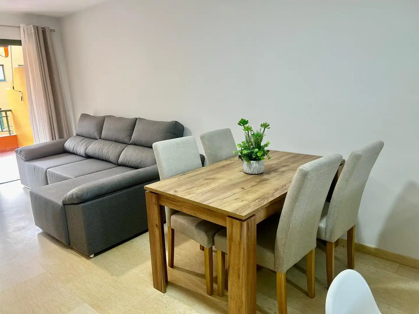 Sala de estar de Apartamento de alquiler en Puerto de la Cruz con Terraza, Amueblado y Horno