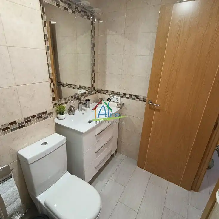 Bany de Apartament en venda en Almonte amb Aire condicionat, Terrassa i Piscina comunitària