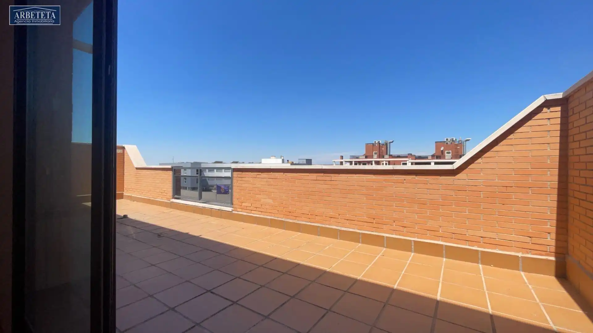 Terraza de Ático en venta en Guadalajara con Calefacción, Terraza y Trastero