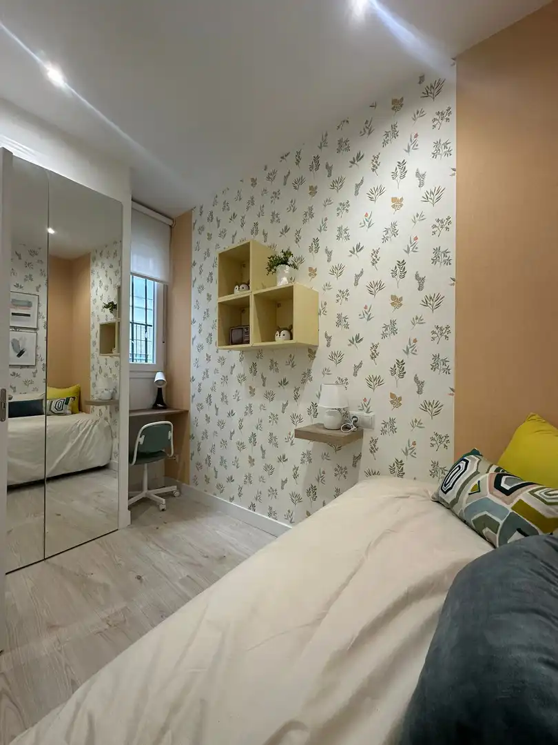 Habitación de Piso en venta en Madrid con Calefacción