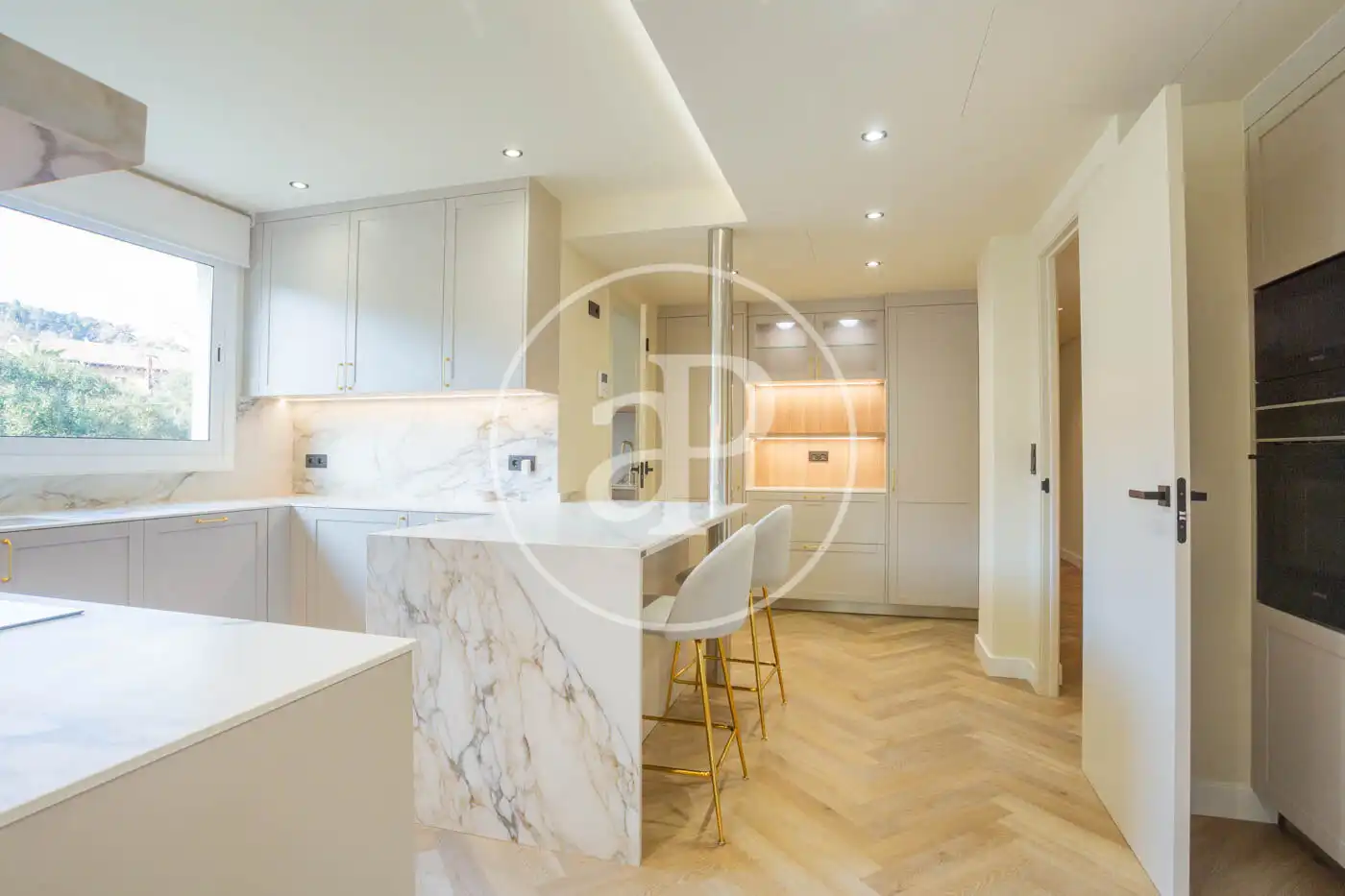 Kitchen of Flat for rent in Barcelona  with Air Conditioner, Heating and Private garden