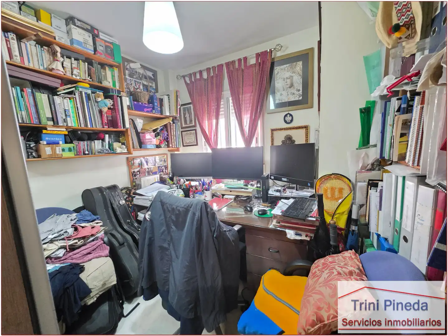 Habitación de Ático en venta en Sevilla con Aire acondicionado, Terraza y Trastero