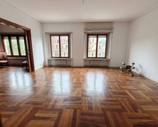 Living room of Flat for sale in Bilbao   with Heating, Terrace and Storage room