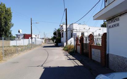 Außenansicht von Residential zum verkauf in  Sevilla Capital