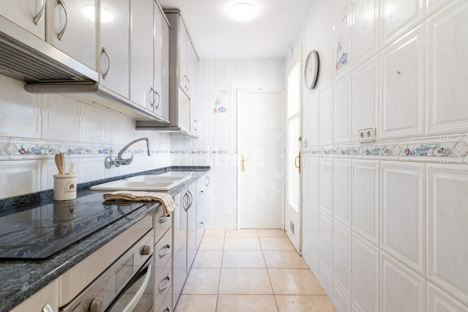 Kitchen of Detached homes for sale in Sant Feliu de Llobregat  with Private garden and Terrace