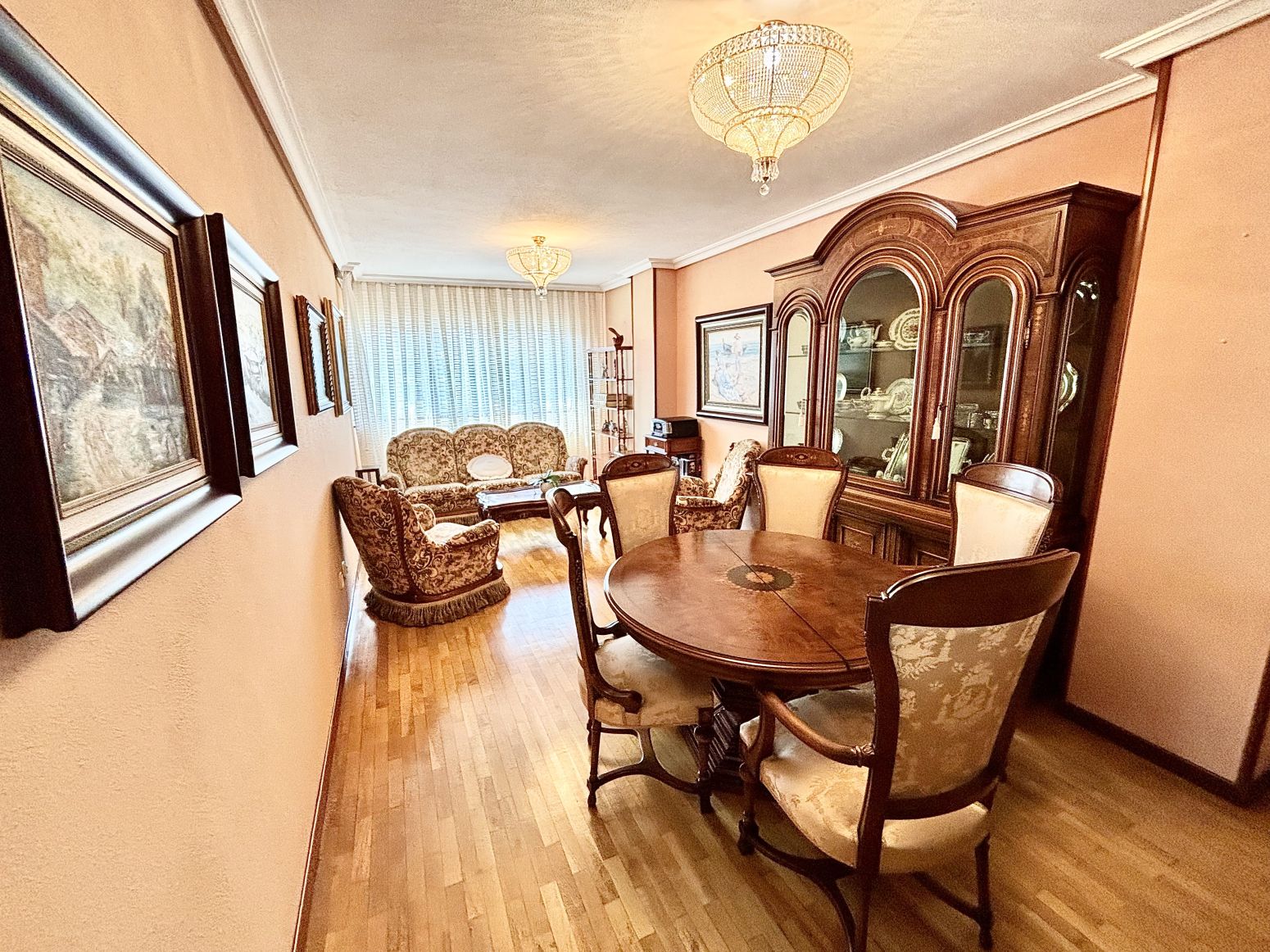 Dining room of Flat for sale in Oviedo   with Heating, Parquet flooring and Storage room
