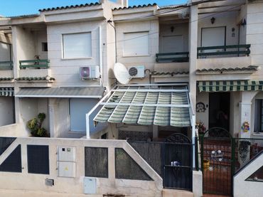 Maison jumelée avec piscine à vendre à San Fulgencio